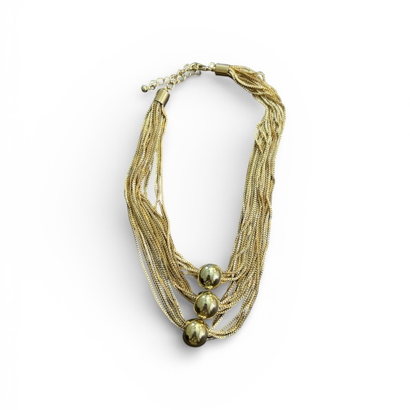 Beautiful Gold Tone Necklace - Picture 2 of 2